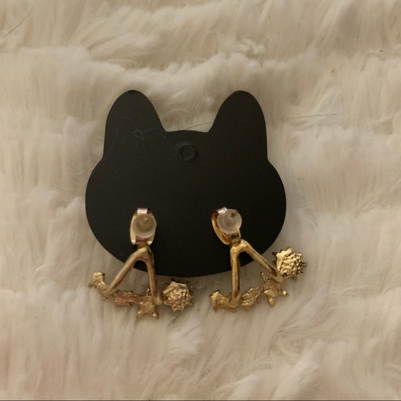 3 for 10 EARRINGS - hanging stars ✨ - Picture 4 of 4